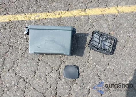 2012 Nissan Versa 1.8 S z USA, uszkodzony, nr VIN 3N1BC1CP3CK205116